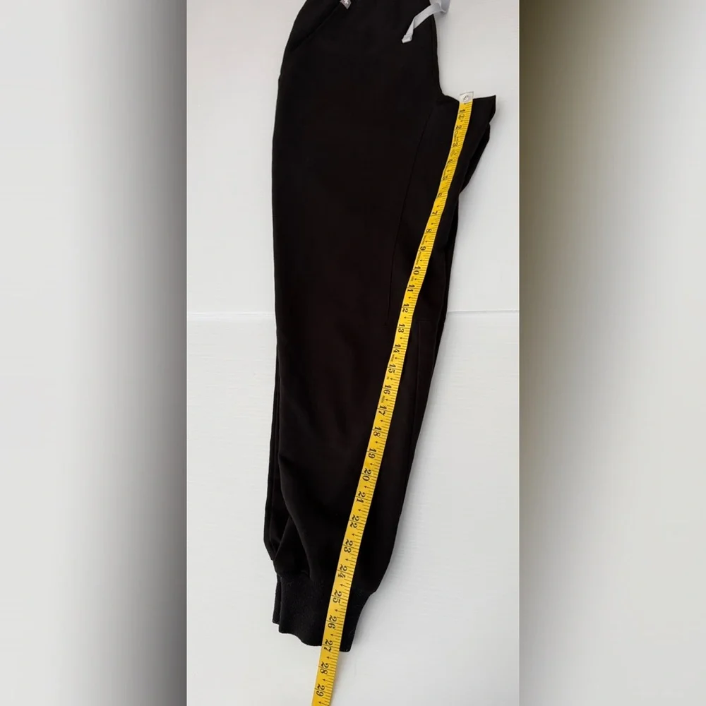 Figs Tansen Men's Black Jogger Scrub Pants-